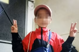 Tìm thấy bé trai bán vé số mất tích 13 ngày ở TPHCM