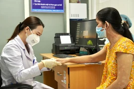 Vì sao càng đổ mồ hôi da càng dễ “bệnh”?