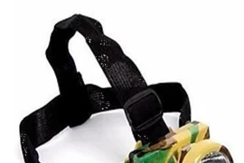 Đèn pin bắn ngược, nhãn cầu mắt bé gái 5 tuổi bị đẩy ra ngoài 