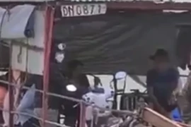 Đồng Nai xác minh thông tin 'tài công' 12 tuổi lái đò đưa khách qua sông