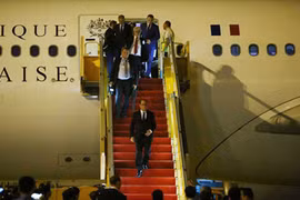 Tổng thống Pháp Francois Hollande đến TP.HCM