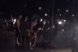 Hòa Bình: Cặp vợ chồng đi xe máy chết thảm sau va chạm ô tô