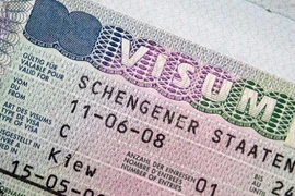 Pháp bác tin đổi thủ tục cấp visa cho người Việt vì vụ 39 người chết trên xe tải