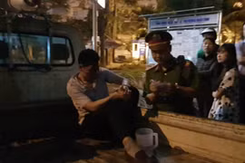 Ngỡ ngàng nguyên nhân TNGT ô tô kéo lê người ở Hà Nội