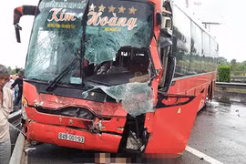 4 ôtô tông liên hoàn trên cao tốc TP.HCM - Trung Lương