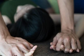 Bạn gái 14 tuổi “dâng hiến”, nam thanh niên bóc lịch 3 năm