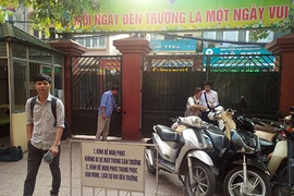 Hà Nội: Tạm đình chỉ cô giáo bắt học sinh tát bạn 50 cái