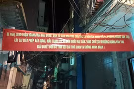 Người dân nơm nớp lo sợ sống dưới cột ăng ten của Giám đốc taxi Nguyên Minh