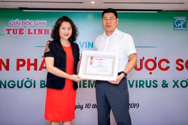 Giải độc gan Tuệ Linh vinh danh “Sản phẩm thảo dược số 1”... từng bị Cục ATTP phạt, cảnh báo 