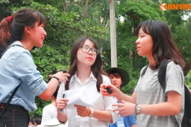 Ảnh thí sinh cười tươi, tự tin điểm cao môn Ngữ văn