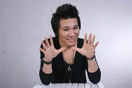 Khởi tố ca sĩ Châu Việt Cường vụ nhét tỏi khiến cô gái tử vong