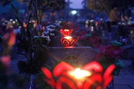 Hà Nội: Ngàn ngọn nến tri ân các anh hùng liệt sỹ