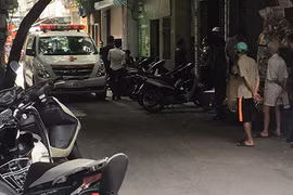 Hà Nội: Thi thể người đàn ông bốc mùi trong căn nhà khóa trái