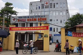 Trao nhầm con ở Ba Vì: Đề nghị bệnh viện hỗ trợ 300 triệu