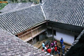 Quyền sở hữu dinh Vua Mèo thuộc họ Vương: Hà Giang "im hơi lặng tiếng"?