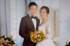 Cô dâu 61 tuổi lấy chú rể 26 tuổi: Ai đã phát tán tờ giấy kết hôn?