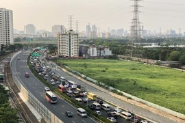  Cao tốc Pháp Vân ken đặc ô tô vào ngày cuối kỳ nghỉ lễ