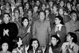 Bí mật ba người đẹp là bạn nhảy của Mao Trạch Đông