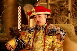 Ung Chính làm điều cực sốc khi bị cung nữ 'quấy rầy' giấc ngủ