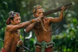 Bộ tộc kỳ lạ mài răng nhọt hoắt để làm đẹp