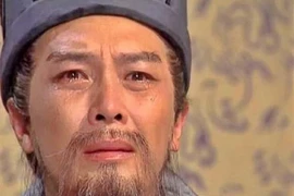 Triệu Vân mất, Gia Cát Lượng nằm mơ toát mồ hôi, bật khóc
