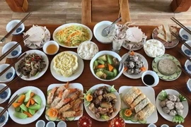 Cúng gia tiên ngày Tết thế nào đúng nhất để gia đạo an vui?