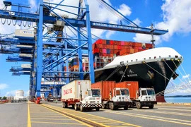 Thương mại quốc tế biến động, doanh nghiệp Việt làm gì để ứng phó?