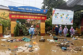 Yên Bái: Khắc phục hậu quả sau bão, đón học sinh trở lại trường