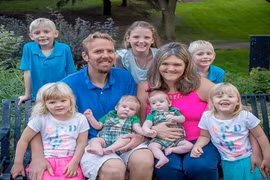 Tốn cả tỷ thụ tinh ống nghiệm thất bại, không ngờ có cả đàn con nhờ...