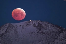 Ảnh đẹp chưa từng thấy về nguyệt thực toàn phần