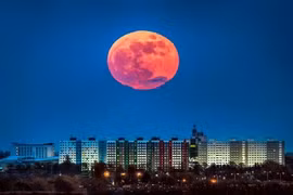 Hình ảnh nguyệt thực toàn phần đẹp rạng rỡ nhất vừa diễn ra