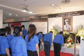Thành Đoàn TP HCM lập bàn thờ Đại tướng Võ Nguyên Giáp