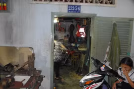 Nghi án côn đồ ném mìn tự chế đòi nợ thuê