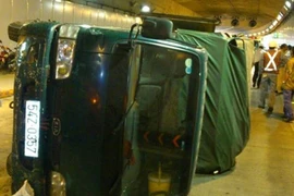 Phong tỏa hầm vượt sông lớn nhất Đông Nam Á