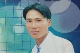 Hỗn chiến kinh hoàng trên sông, một thanh niên bị đâm chết