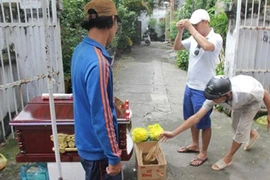 Phát hiện xác trẻ sơ sinh trong bọc rác