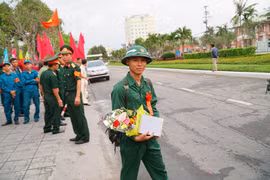 Tân binh Phạm Ngọc Phông..