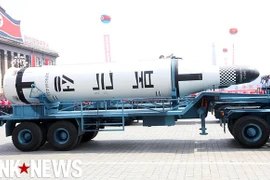 Tường tận tên lửa Pukguksong-1 trong duyệt binh Triều Tiên