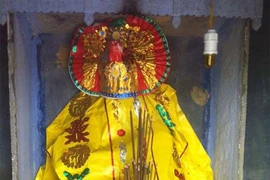 Bí ẩn tượng thần một vú biết...“tuôn sữa“