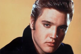 Những chuyện lạ lùng về hồn ma Elvis Presley