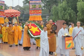 Mãi mãi không quên…