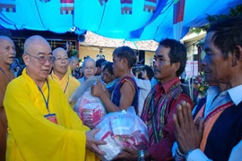 Hoằng pháp vùng xa