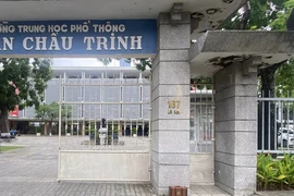 Đà Nẵng: Đã xác minh được chủ nhân của vật thể “lạ” trước cổng trường 