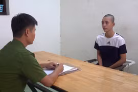 Quảng Nam: Bán ma túy cho “dân chơi”, nhân viên quán karaoke bị bắt