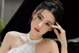 Mỹ nhân Hồng Kông Trương Bá Chi khoe sắc ở tuổi U40