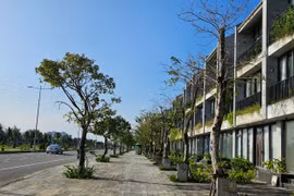 Hoang tàn dãy shophouse tuyệt đẹp Casamia Hội An 