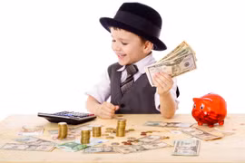 6 sai lầm khi dạy con về tiền bạc