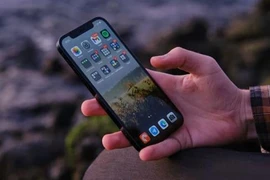 Bật tính năng này trên điện thoại, không lo mất tiền hay dữ liệu 