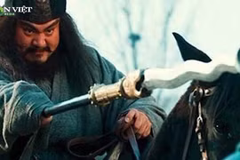 Bát Xà Mâu thế nào mà giúpTrương Phi đoạt mạng kẻ thù trong chớp mắt?