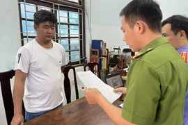 Khởi tố tài xế xe container chắn ngang cao tốc Đà Nẵng - Quảng Ngãi